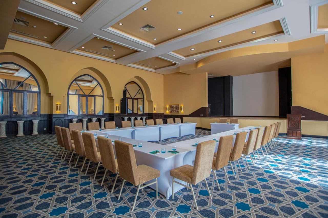 Jaz Makadi Star&Spa Hurghada Bagian luar foto